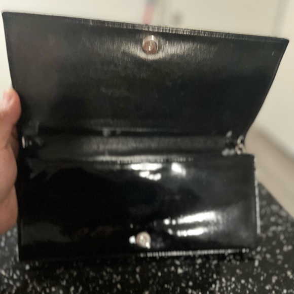 Dior Black Cannage Patent Leather Lady
Dior Clutch - Picture 3 of 8